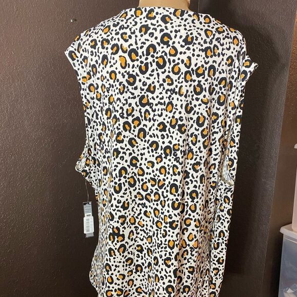 Tahari ASL Fitted sleeveless jersey knit wrap top in cognac cheetah print - Picture 8 of 9